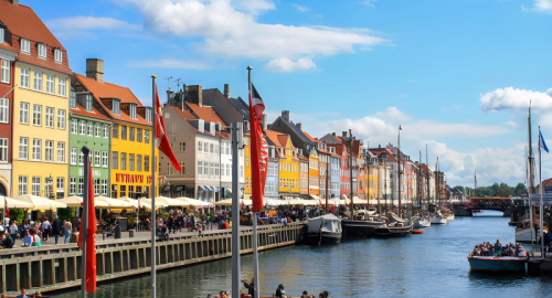 Copenhagen Fashion Week, vent'anni di successi: torna il colore in passerella